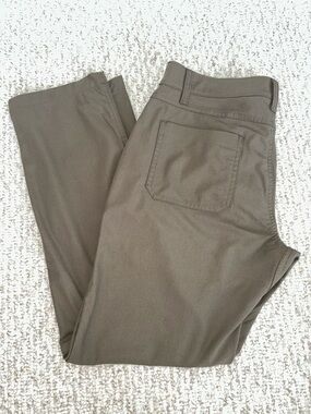 Never Worn: Men’s Swiss Tech Hybrid Pant (Dress/Chino) Size 30x30